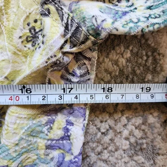 Joni B Size Small Jacket Pastel Green Purple Yellow Embroidered Button Up - Picture 4 of 6